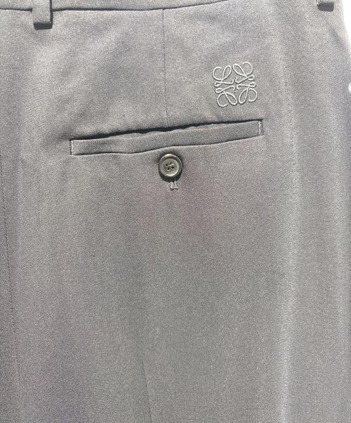 LOEWE（ロエベ）LOEWE (ロエベ) アナグラム刺繍スラックスパンツ ブラック サイズ:48の古着・服飾アイテム