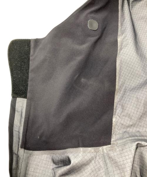 ARC'TERYX（アークテリクス）ARC'TERYX (アークテリクス) BETA SV JACKET ブラック サイズ:XSの古着・服飾アイテム