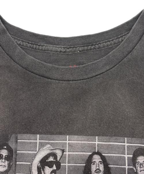 RED HOT CHILIPEPPERS（レッド ホット チリ ペッパーズ）RED HOT CHILIPEPPERS (レッド ホット チリ ペッパーズ) プリントTシャツ ブラック サイズ:Ｌの古着・服飾アイテム