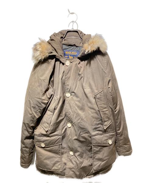 WOOLRICH（ウールリッチ）WOOLRICH (ウールリッチ) カモ柄ダウンジャケット ブラウン サイズ:Ｓの古着・服飾アイテム