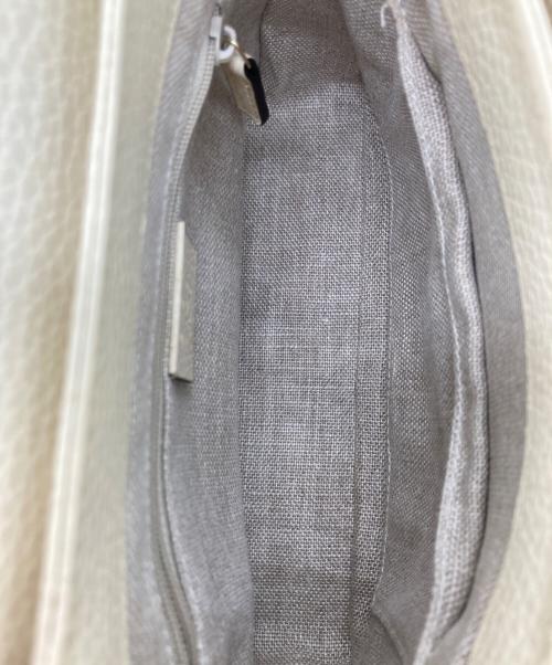 GUCCI（グッチ）GUCCI (グッチ) インターロッキングショルダーバッグ ホワイトの古着・服飾アイテム