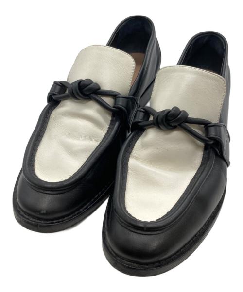 BOTTEGA VENETA（ボッテガベネタ）BOTTEGA VENETA (ボッテガベネタ) Astaire ローファー ホワイト×ブラック サイズ:39の古着・服飾アイテム