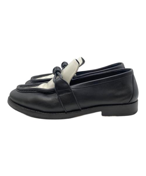 BOTTEGA VENETA（ボッテガベネタ）BOTTEGA VENETA (ボッテガベネタ) Astaire ローファー ホワイト×ブラック サイズ:39の古着・服飾アイテム