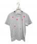 PLAY COMME des GARCONS（プレイコムデギャルソン）の古着「AD2025/1 T-Shirt With Random Small Red Emblem Top」｜グレー
