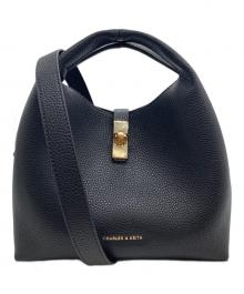 CHARLES & KEITH（チャールズアンドキース）の古着「メタリックアクセントバケットバッグ」｜ブラック