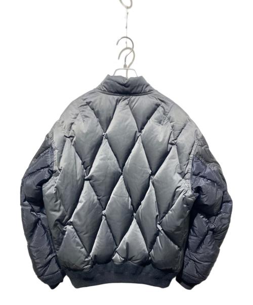 BAL（バル）BAL (バル) DIAMOND QUILTED DOWN BOMBER JACKET グレー サイズ:Mの古着・服飾アイテム