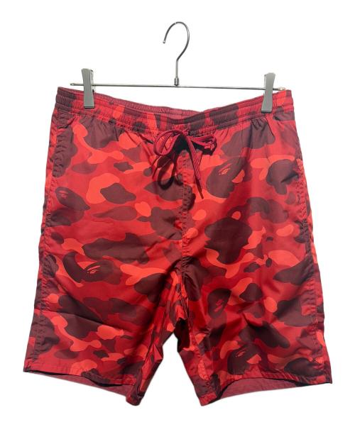 A BATHING APE（アベイシングエイプ）A BATHING APE (アベイシングエイプ) Color Camo Shark Reversible Shorts/ハーフパンツ レッド サイズ:Ｌ 未使用品の古着・服飾アイテム