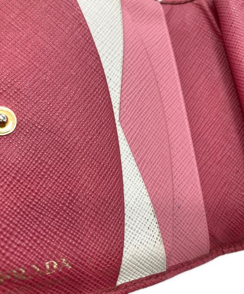 PRADA（プラダ）PRADA (プラダ) サフィアーノ  2つ折り財布 ピンクの古着・服飾アイテム