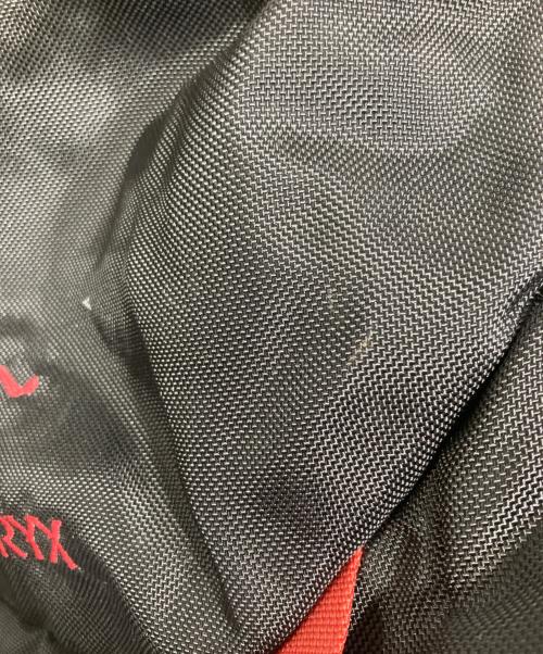 ARC'TERYX（アークテリクス）ARC'TERYX (アークテリクス) リュック ブラック×レッドの古着・服飾アイテム