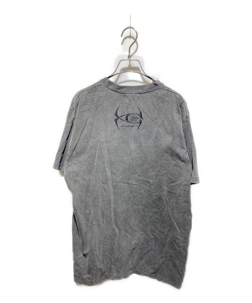 xg（エックスジー）xg (エックスジー) GR8 (グレイト) KOUSKE KAWAMURA プリントTシャツ ブラック サイズ:Ｌの古着・服飾アイテム