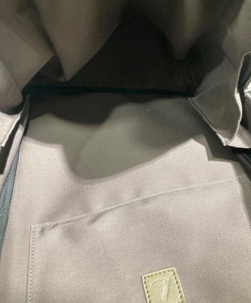 土屋鞄（ツチヤカバン）土屋鞄 (ツチヤカバン) ヴァイノ ラウンドバックパック グレーの古着・服飾アイテム