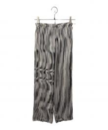 ISSEY MIYAKE（イッセイミヤケ）の古着「ストライププリーツパンツ」｜ホワイト×ブラック