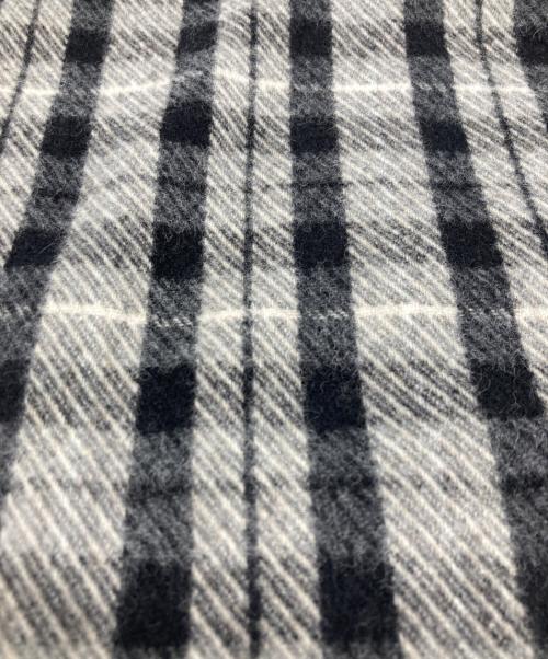Vivienne Westwood（ヴィヴィアンウエストウッド）Vivienne Westwood (ヴィヴィアンウエストウッド) チェックマフラー ブラックの古着・服飾アイテム