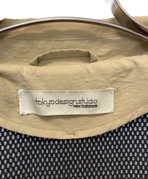 NEW BALANCE（ニューバランス）NEW BALANCE (ニューバランス) ナイロンコート ベージュ サイズ:XLの古着・服飾アイテム