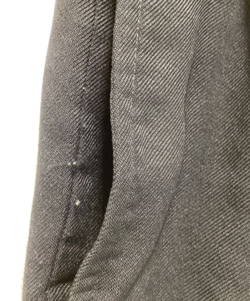 HOMME DEUX（オム・ドゥ）HOMME DEUX (オム・ドゥ) COMME des GARCONS (コムデギャルソン) エステル加工サージ製品染パンツ ネイビー サイズ:XSの古着・服飾アイテム