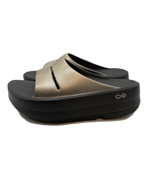 OOFOS（ウーフォス）OOFOS (ウーフォス) リカバリーサンダル ブラック サイズ:24の古着・服飾アイテム