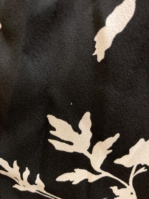 HOBBS（ホッブス）HOBBS (ホッブス) 花柄ワンピース ブラック サイズ:SIZE 36の古着・服飾アイテム