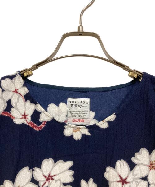 貫頭衣 SOU・SOU（カントウイソウソウ）貫頭衣 SOU・SOU (カントウイソウソウ) 花柄ノースリーブワンピース ネイビー サイズ:FREEの古着・服飾アイテム
