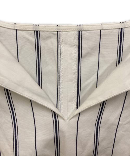 ADORE（アドーア）ADORE (アドーア) クリスピーコットンブラウス ホワイト サイズ:38の古着・服飾アイテム