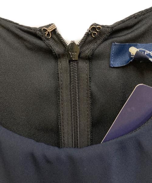 SHIPS（シップス）SHIPS (シップス) フェイクスエードウエストタックワンピース ネイビー サイズ:SIZE 38の古着・服飾アイテム