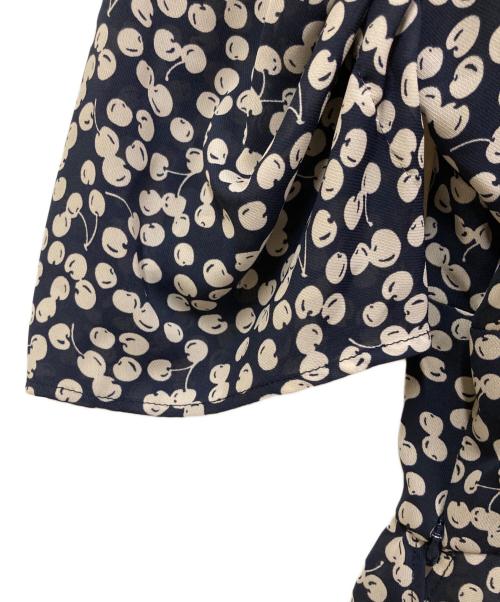 HER LIP TO（ハーリップトゥ）HER LIP TO (ハーリップトゥ) チェリーセットアップワンピース ネイビー サイズ:Mの古着・服飾アイテム