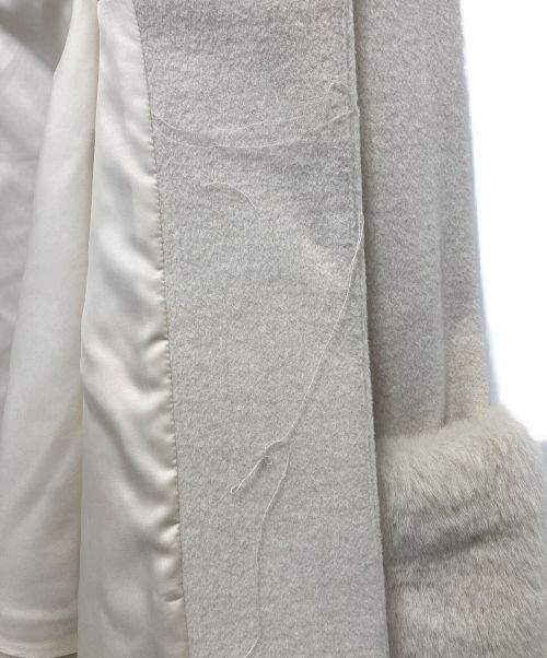 NATURAL BEAUTY BASIC（ナチュラルビューティーベーシック）NATURAL BEAUTY BASIC (ナチュラルビューティーベーシック) フェイクファースリーブペプラムコート ベージュ サイズ:SIZE Sの古着・服飾アイテム