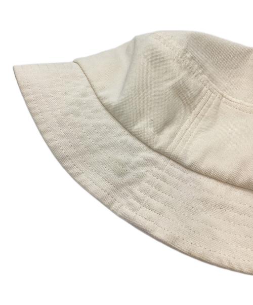 FRED PERRY（フレッドペリー）FRED PERRY (フレッドペリー) バケットハット ベージュの古着・服飾アイテム
