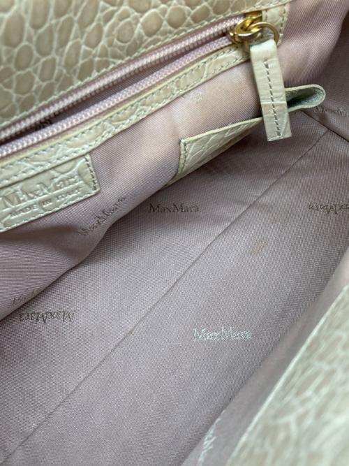 MaxMara（マックスマーラ）MaxMara (マックスマーラ) クロコ型押しハンドバッグ ホワイト サイズ:表記なしの古着・服飾アイテム