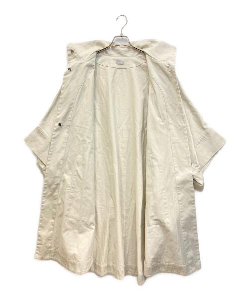 melumo（メルモ）melumo (メルモ) ハイネックコート ベージュ サイズ: Freeの古着・服飾アイテム