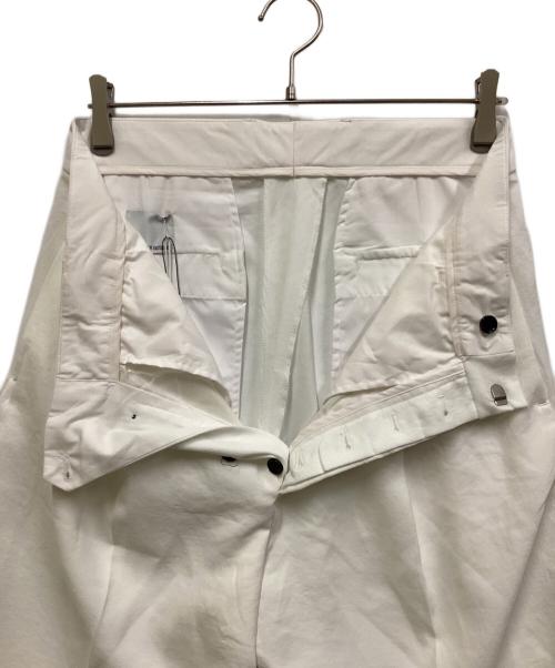 Band of Outsiders（バンドオブアウトサダーズ）BAND OF OUTSIDERS (バンドオブアウトサダーズ) ハーフパンツ ホワイト サイズ:32の古着・服飾アイテム