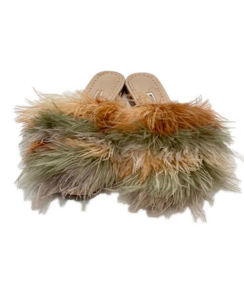 Manolo Blahnik（マノロブラニク）Manolo Blahnik (マノロブラニク) フェザーフラット サンダル ベージュ サイズ:22.5の古着・服飾アイテム