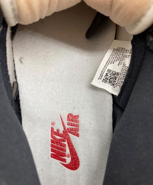 NIKE（ナイキ）NIKE (ナイキ) AIR JORDAN 1 RETRO HIGH OG CHICAGO LOST & FOUND VARSITY RED/BLACK-SAIL-MUSLIN サイズ:26の古着・服飾アイテム