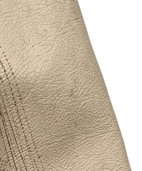 Yves Saint Laurent（イヴサンローラン）Yves Saint Laurent (イヴサンローラン) カーフレザーサファリジャケット ベージュ サイズ:SIZE 46の古着・服飾アイテム