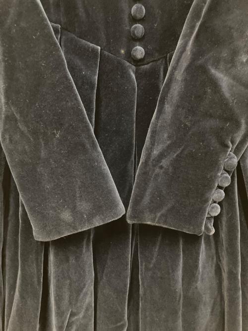 LAURA ASHLEY（ローラ アシュレイ）LAURA ASHLEY (ローラ アシュレイ) ベロアワンピース ネイビー サイズ:SIZE 9ARの古着・服飾アイテム