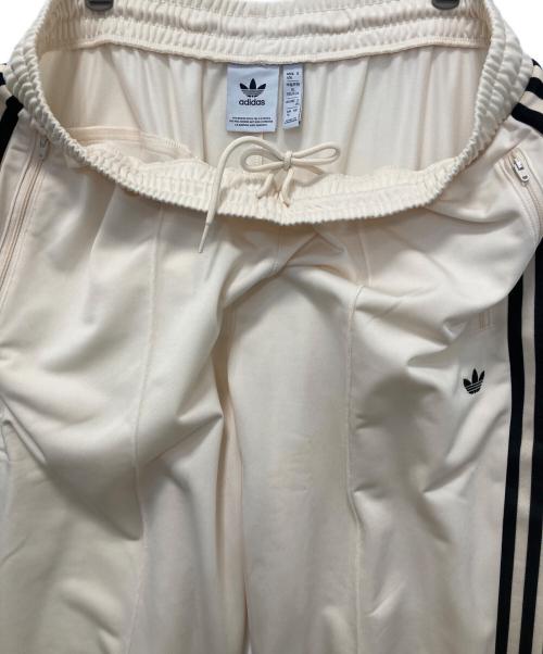 adidas（アディダス）adidas (アディダス) ベッケンバウアートラックパンツ ベージュ サイズ:SIZE XLの古着・服飾アイテム