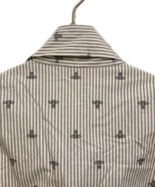 Vivienne Westwood RED LABEL（ヴィヴィアンウエストウッドレッドレーベル）Vivienne Westwood RED LABEL (ヴィヴィアンウエストウッドレッドレーベル) リボンシャツ グレー サイズ:SIZE Mの古着・服飾アイテム