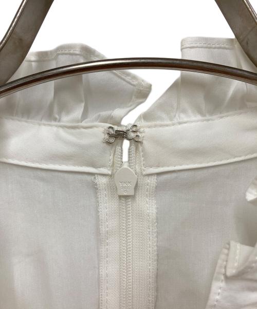 KUMIKYOKU（クミキョク）KUMIKYOKU (クミキョク) スタンドフリルTEEブラウス ホワイト サイズ:SIZE 7の古着・服飾アイテム