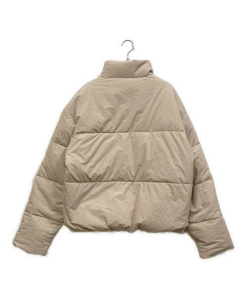 alo yoga（アローヨガ）alo yoga (アローヨガ) Stretch Woven Street Puffer ベージュ サイズ:Mの古着・服飾アイテム