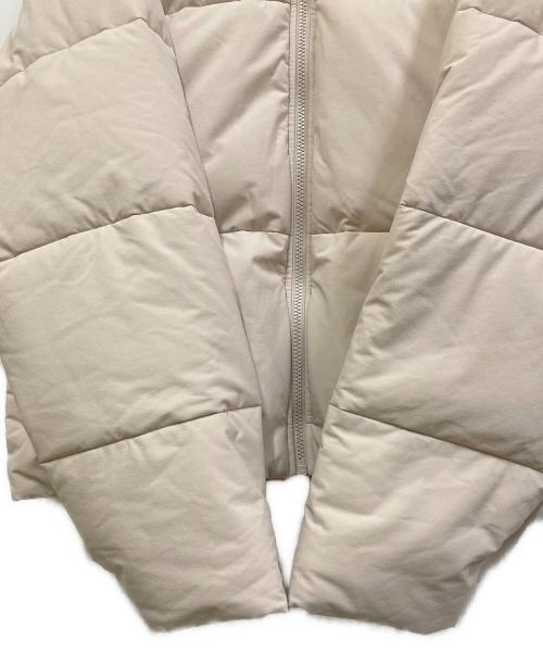 alo yoga（アローヨガ）alo yoga (アローヨガ) Stretch Woven Street Puffer ベージュ サイズ:Mの古着・服飾アイテム