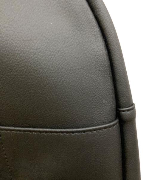 AWW（アウ）AWW (アウ) サボテンヴィーガンレザーデイリーボストンバッグ ブラックの古着・服飾アイテム