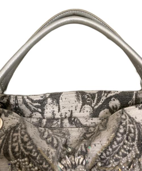 Think Bee!（シンクビー!）Think Bee! (シンクビー!) ハンドバッグ ホワイト サイズ:表記なしの古着・服飾アイテム