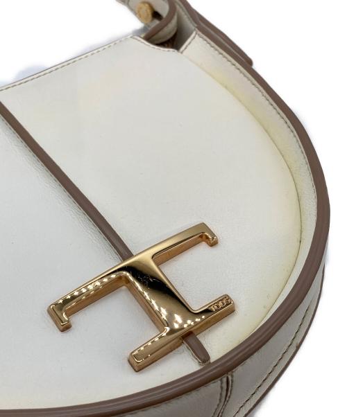 TOD'S（トッズ）TOD'S (トッズ) Tタイムレスハーフムーンハンドバッグ ホワイトの古着・服飾アイテム