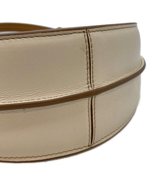 TOD'S（トッズ）TOD'S (トッズ) Tタイムレスハーフムーンハンドバッグ ホワイトの古着・服飾アイテム