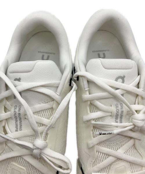 on（オン）On (オン) Cloudsurfer 2 ホワイト サイズ:28cmの古着・服飾アイテム