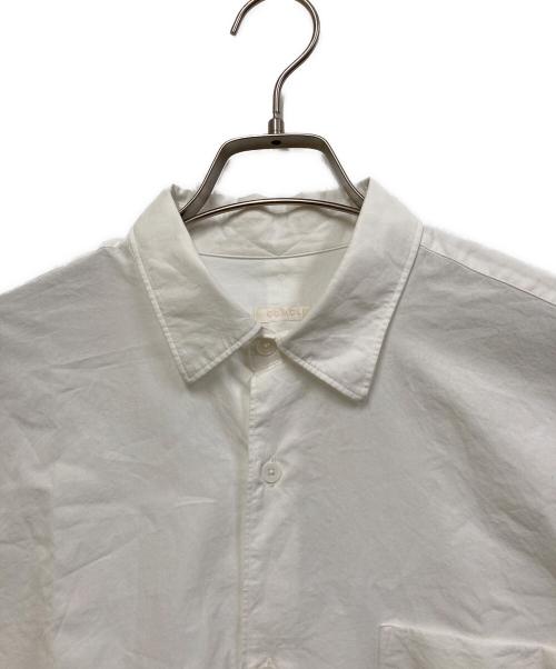 COMOLI（コモリ）COMOLI (コモリ) ショートスリーブシャツ ホワイト サイズ:SIZE 2 未使用品の古着・服飾アイテム