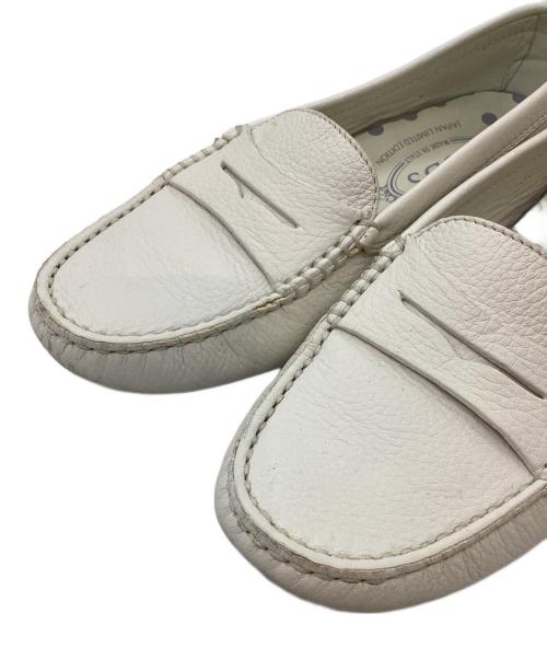TOD'S（トッズ）TOD'S (トッズ) ローファー ホワイト サイズ:34 2/1の古着・服飾アイテム