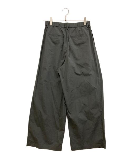 BEAUTY&YOUTH UNITED ARROWS（ビューティーアンドユースユナイテッドアローズ）BEAUTY&YOUTH UNITED ARROWS (ビューティーアンドユースユナイテッドアローズ) コットンナイロンワイドタックパンツ グレー サイズ:SIZE Lの古着・服飾アイテム