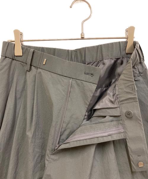 BEAUTY&YOUTH UNITED ARROWS（ビューティーアンドユースユナイテッドアローズ）BEAUTY&YOUTH UNITED ARROWS (ビューティーアンドユースユナイテッドアローズ) コットンナイロンワイドタックパンツ グレー サイズ:SIZE Lの古着・服飾アイテム