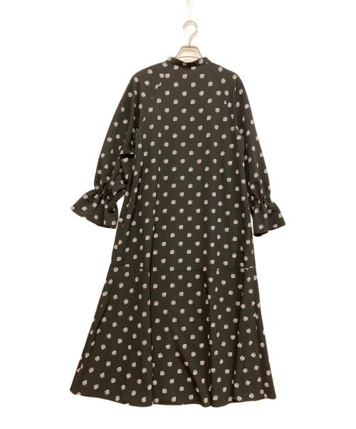 UNFILO（アンフィーロ）UNFILO (アンフィーロ) 花柄シャツワンピース ブラック サイズ:Mの古着・服飾アイテム