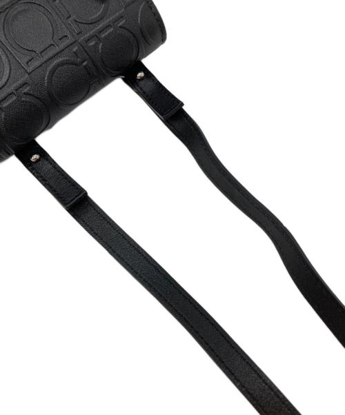 Salvatore Ferragamo（サルヴァトーレ フェラガモ）Salvatore Ferragamo (サルヴァトーレ フェラガモ) ショルダーウォレット ブラックの古着・服飾アイテム